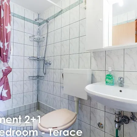 Relax - Big Terace & Grill Apartment *