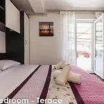 Relax - Big Terace & Grill *