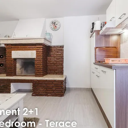 Relax - Big Terace & Grill
